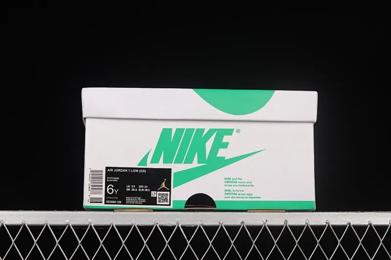 All categories Air Jordan Jordan series basketball shoes Air Jordan 1 Low Air Jordan 1 Low AJ1 Joe 1 customized version white and green color deconstruction sports culture basketball shoes 553560-129